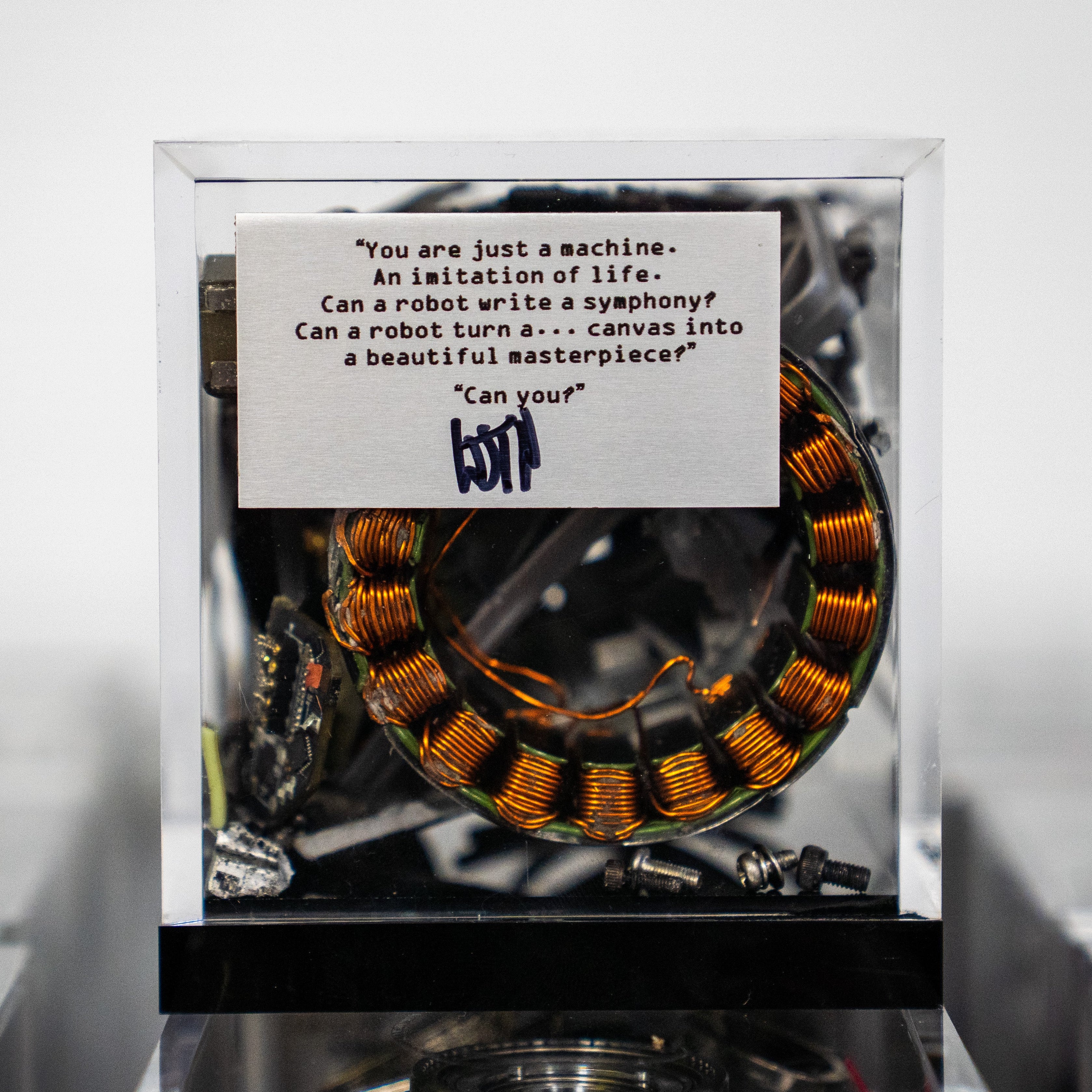 HUMANOID ROBOT CUBE - 30 CREATED